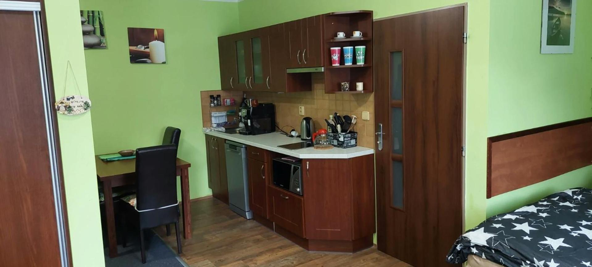 Apartmany Karlov Pod Pradedem Мала Моравка Екстер'єр фото