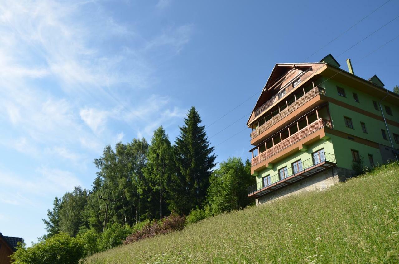 Apartmany Karlov Pod Pradedem Мала Моравка Екстер'єр фото